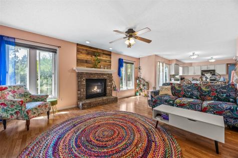 611 Deer Run Drive NE Cedar Rapids IA 52402