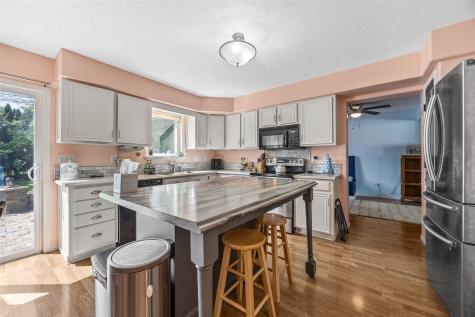 611 Deer Run Drive NE Cedar Rapids IA 52402