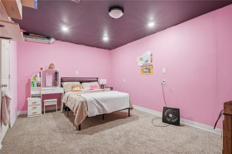 12039 Wright Road La Porte City IA 50651