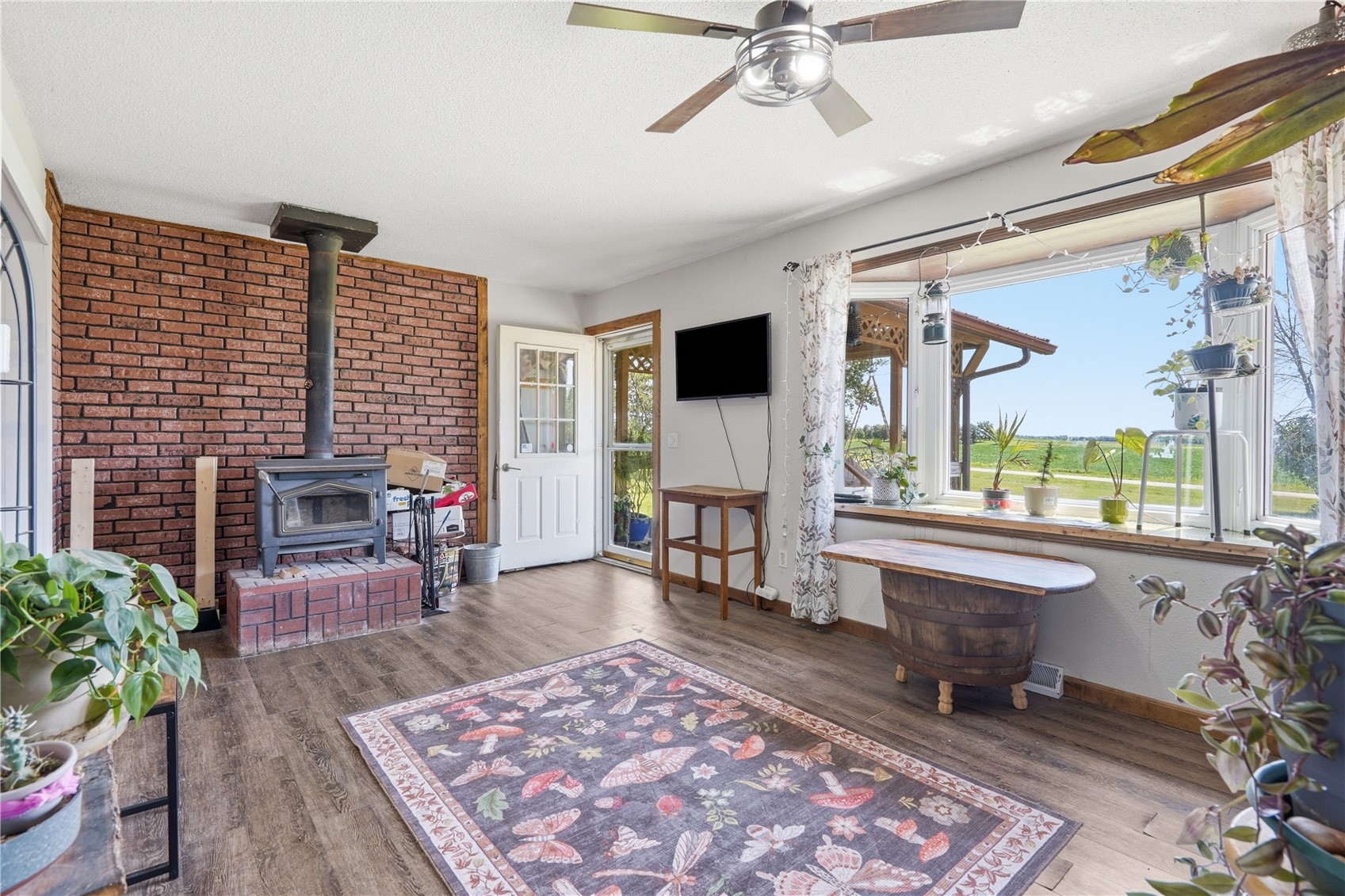 12039 Wright Road La Porte City IA 50651