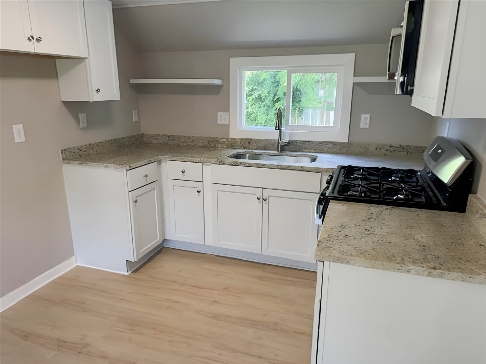 1116 15th Avenue SW Cedar Rapids IA 52404