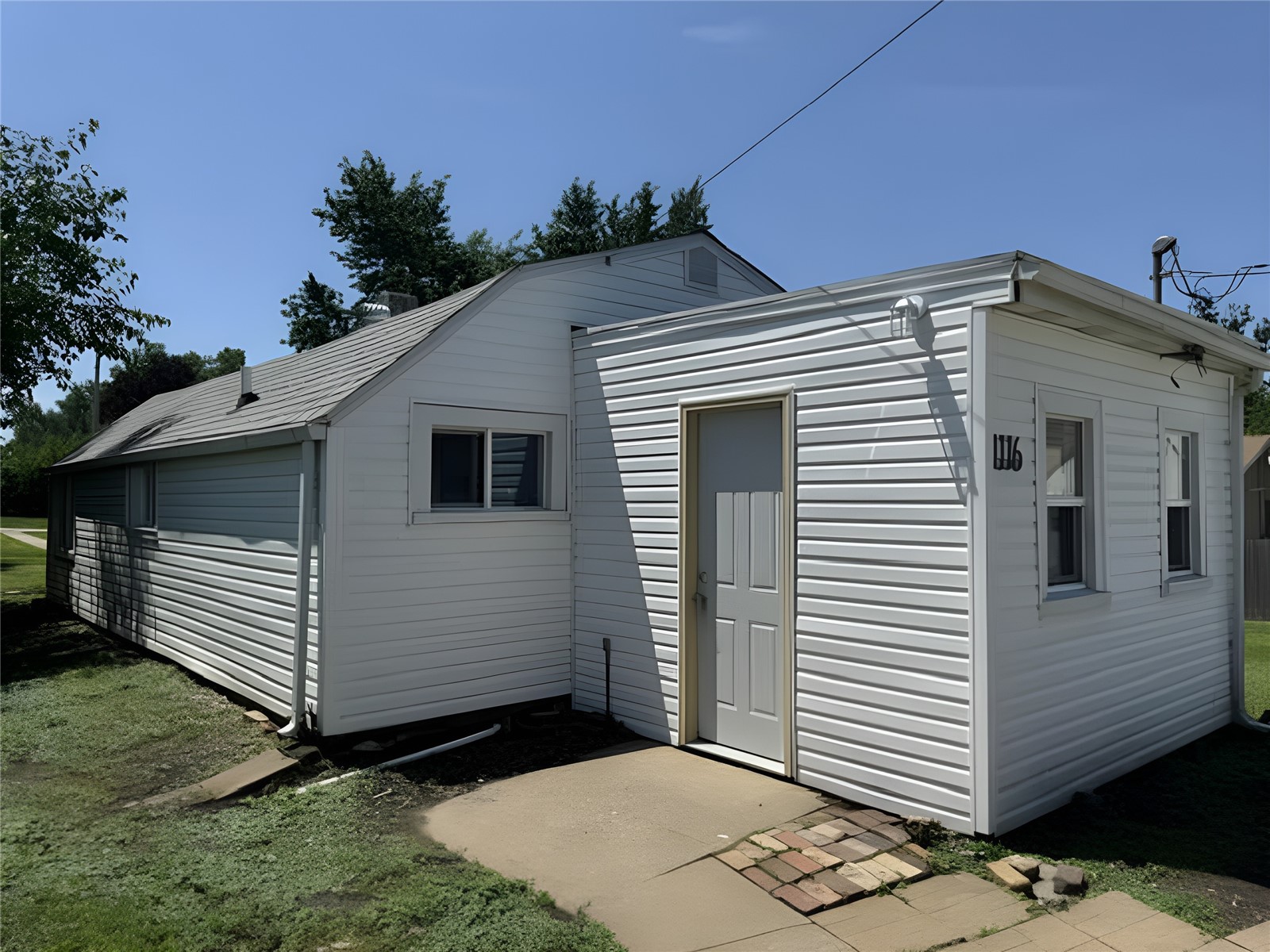 1116 15th Avenue SW Cedar Rapids IA 52404