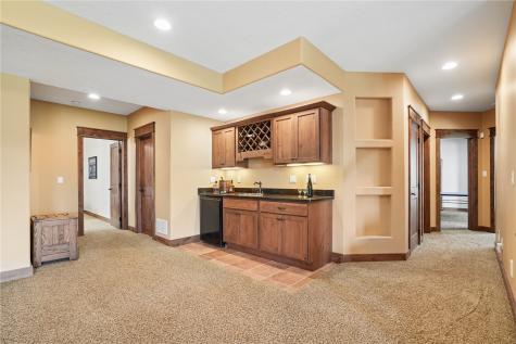 4060 Monarch Avenue Marion IA 52302