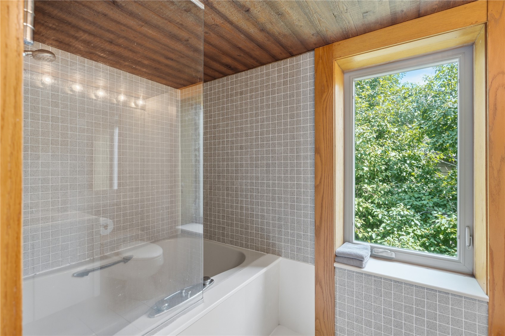4248 Cottage Grove Parkway SE Cedar Rapids IA 52403