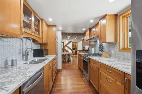 4248 Cottage Grove Parkway SE Cedar Rapids IA 52403