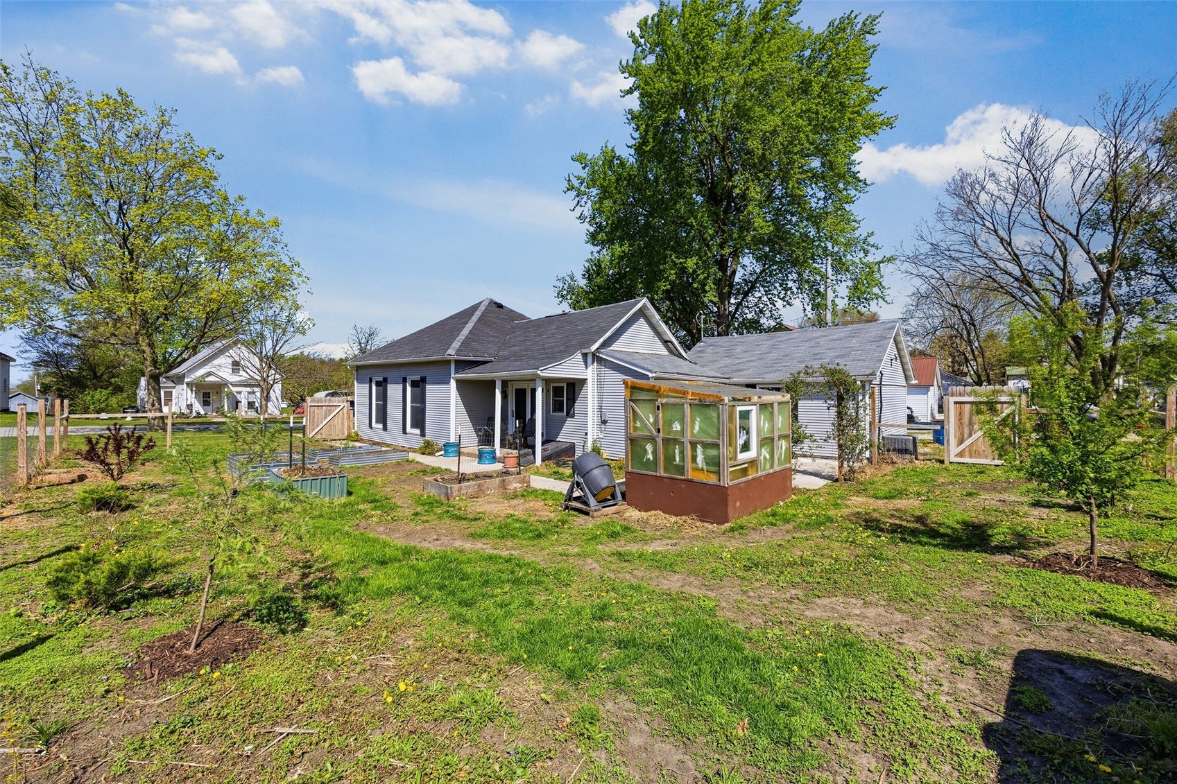 204 N Main Street Crawfordsville IA 52621