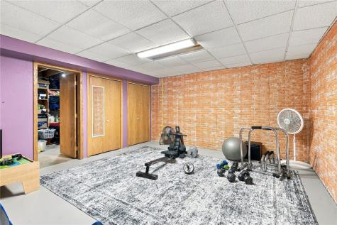 1516 Cottonwood Lane NE Cedar Rapids IA 52402