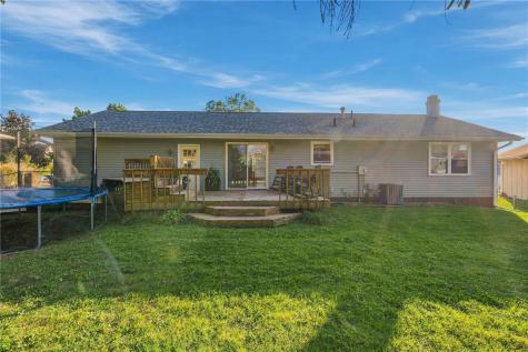1516 Cottonwood Lane NE Cedar Rapids IA 52402