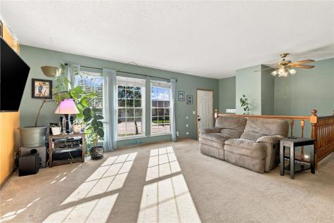 1516 Cottonwood Lane NE Cedar Rapids IA 52402