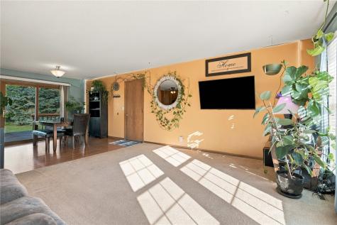 1516 Cottonwood Lane NE Cedar Rapids IA 52402