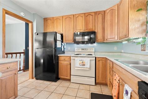 1516 Cottonwood Lane NE Cedar Rapids IA 52402