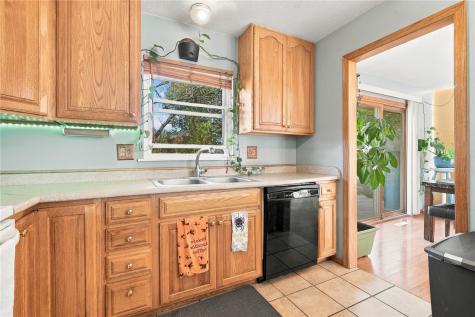 1516 Cottonwood Lane NE Cedar Rapids IA 52402