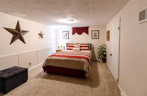 184 Carter Street NW Cedar Rapids IA 52405