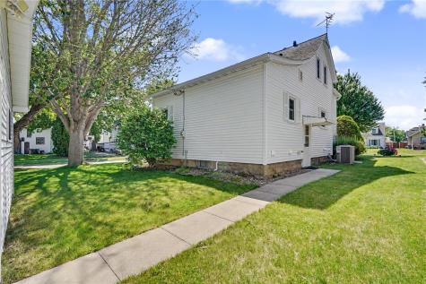 100 Home Park Boulevard Waterloo IA 50701