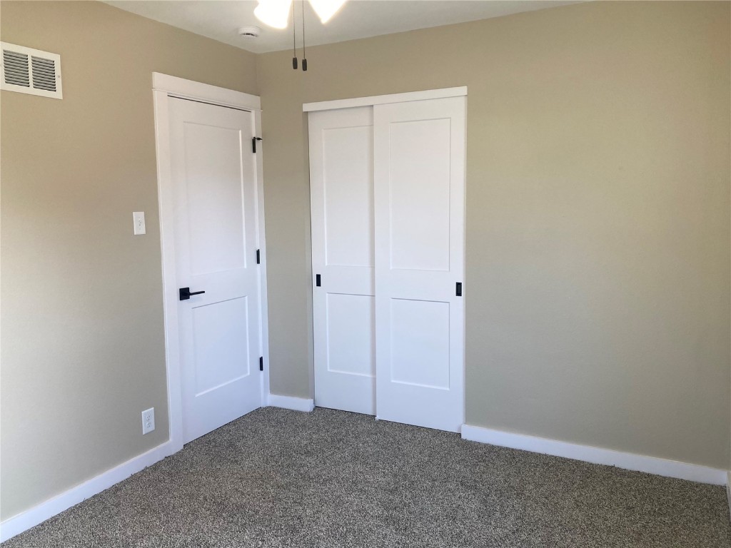 208 G Avenue Vinton IA 52349