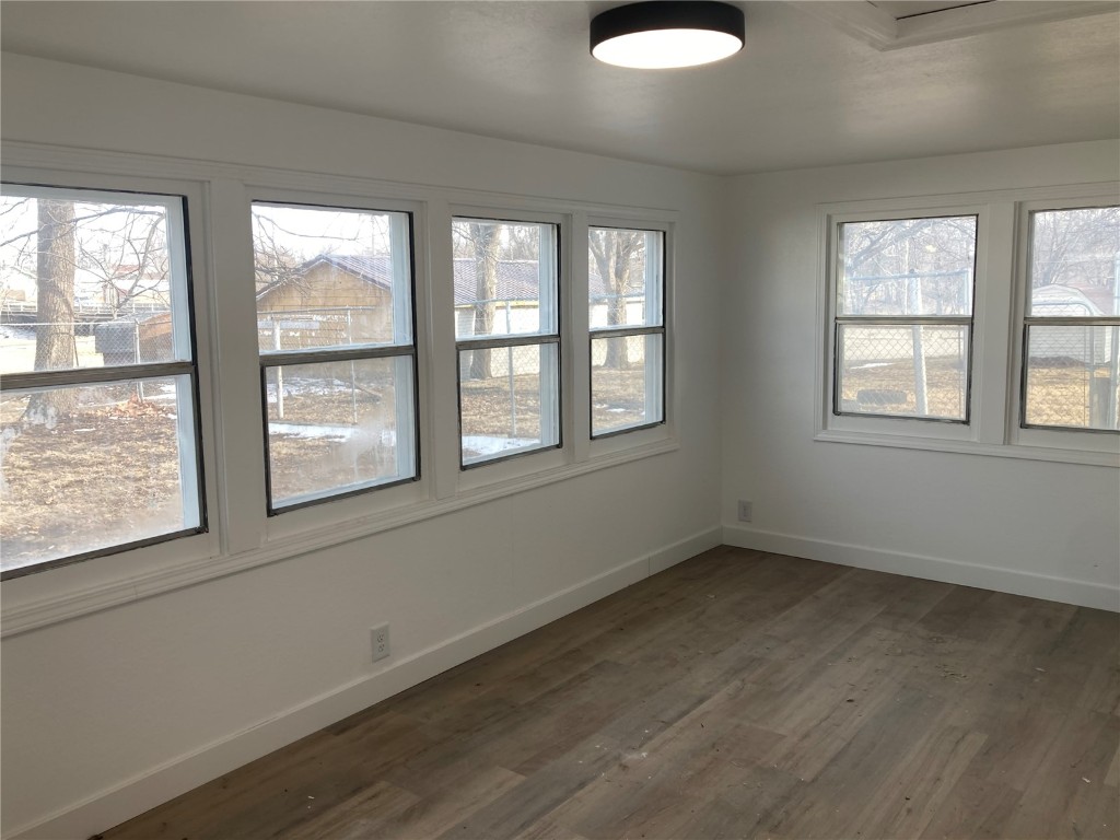 208 G Avenue Vinton IA 52349