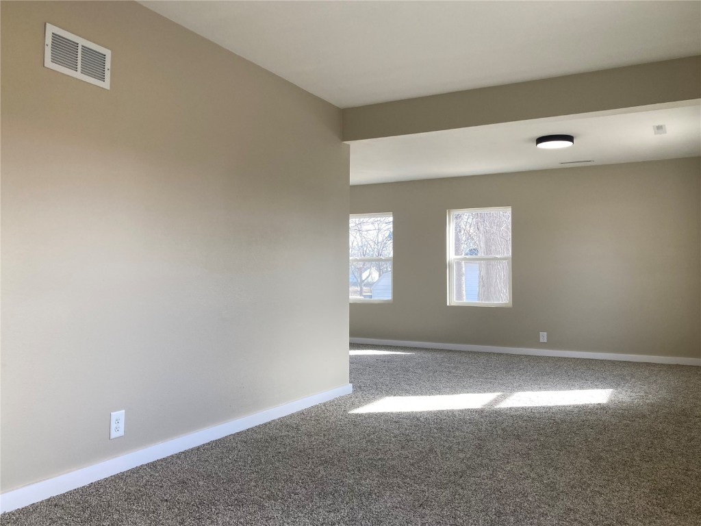 208 G Avenue Vinton IA 52349