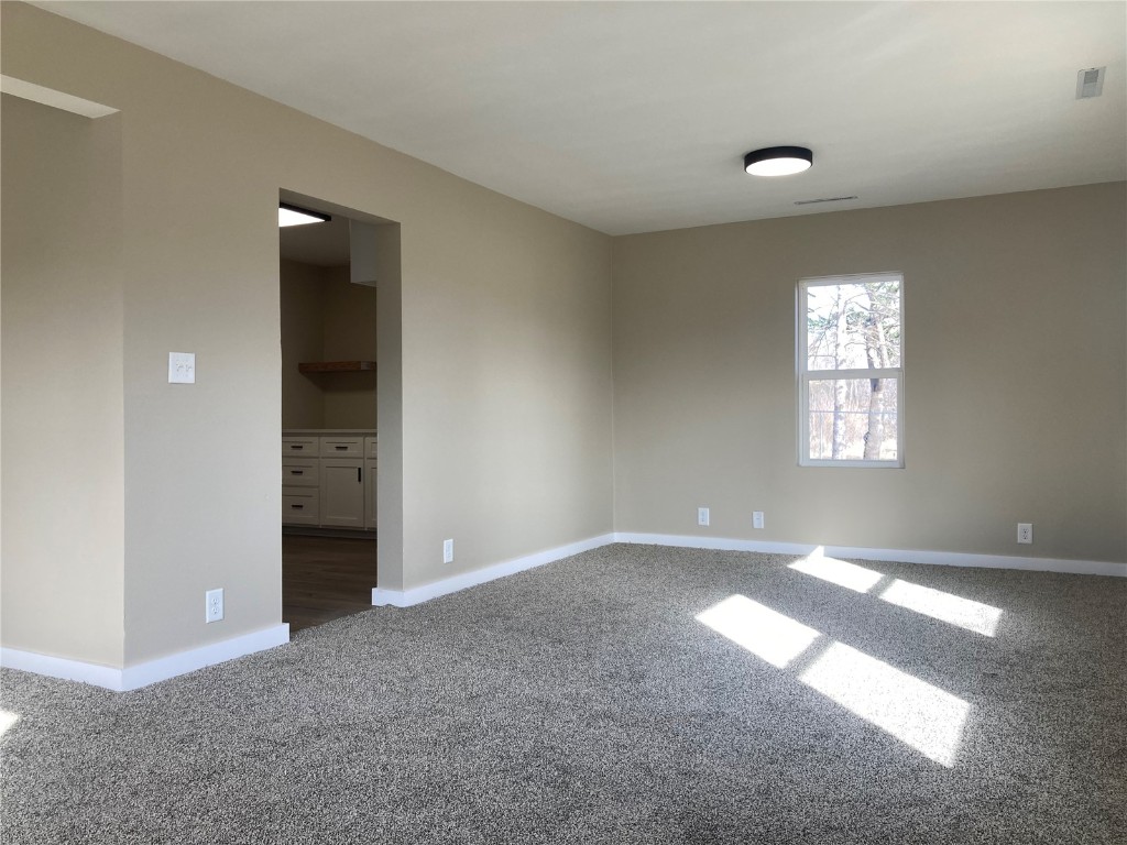 208 G Avenue Vinton IA 52349