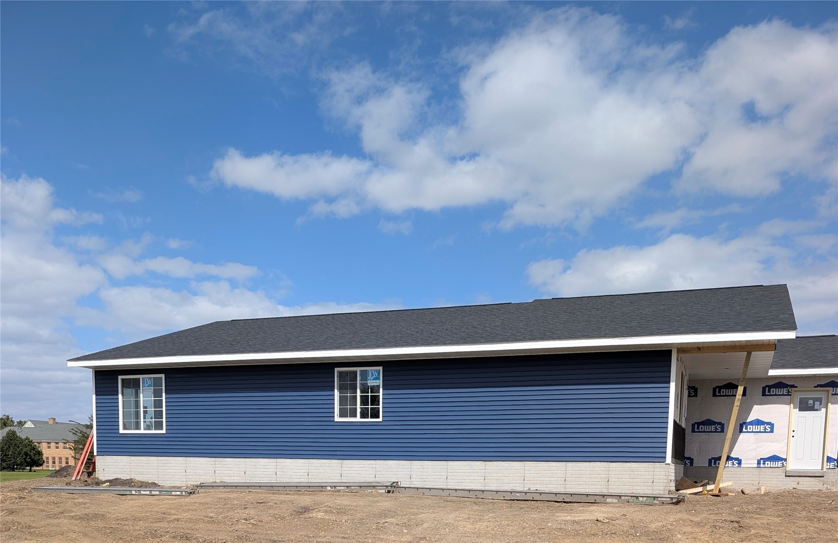913 W 13th Vinton IA 52349