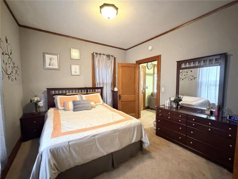 817 19th Avenue SW Cedar Rapids IA 52404