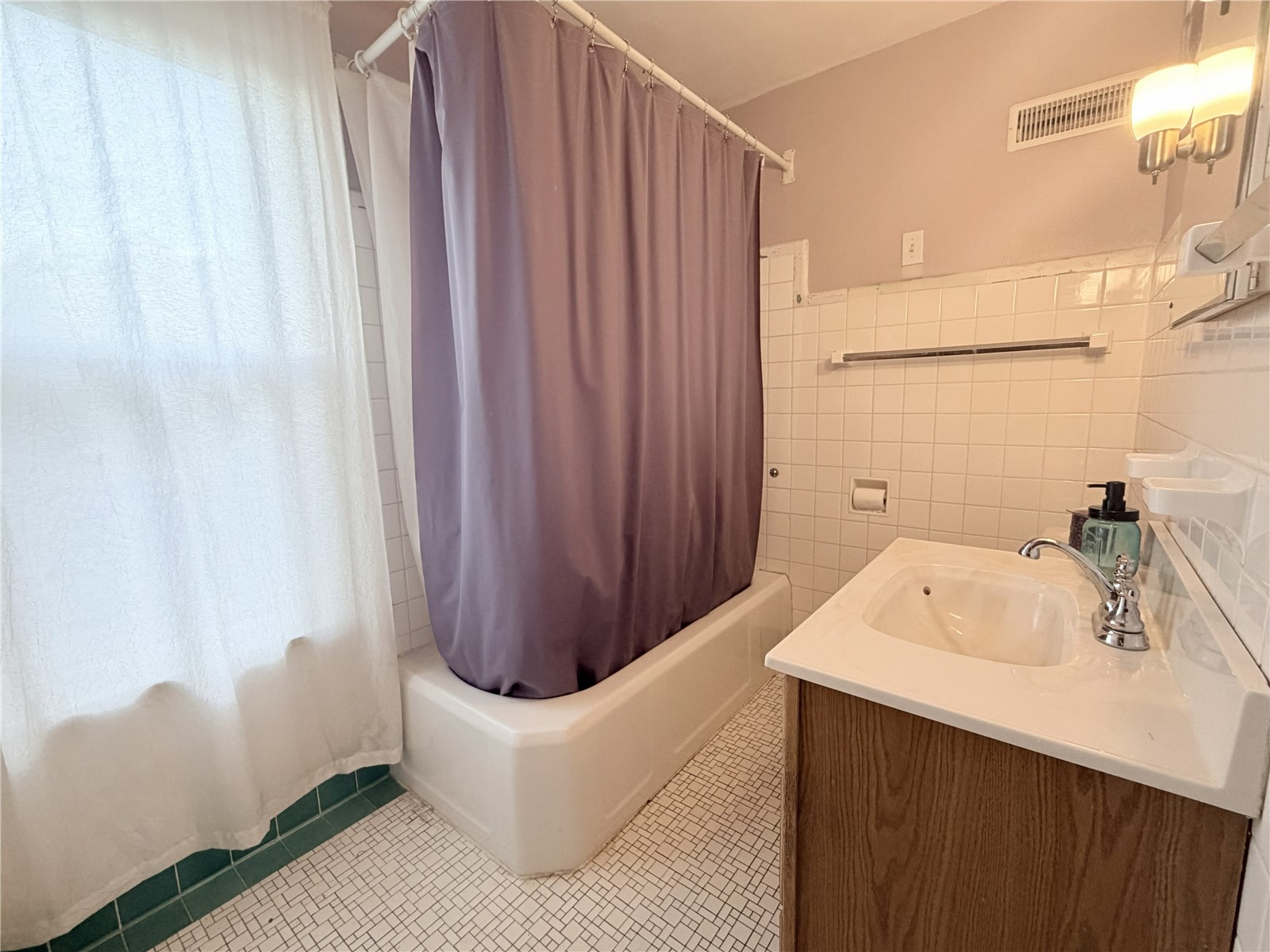 817 19th Avenue SW Cedar Rapids IA 52404