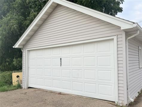 817 19th Avenue SW Cedar Rapids IA 52404
