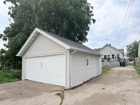 817 19th Avenue SW Cedar Rapids IA 52404