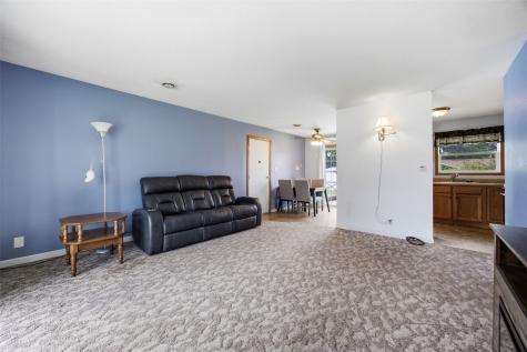 900 S 6th Street Marion IA 52302
