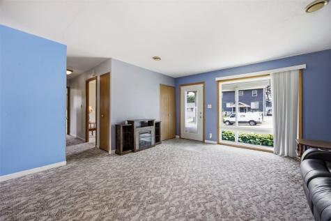 900 S 6th Street Marion IA 52302