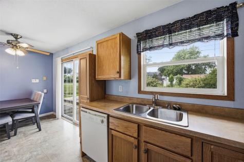 900 S 6th Street Marion IA 52302