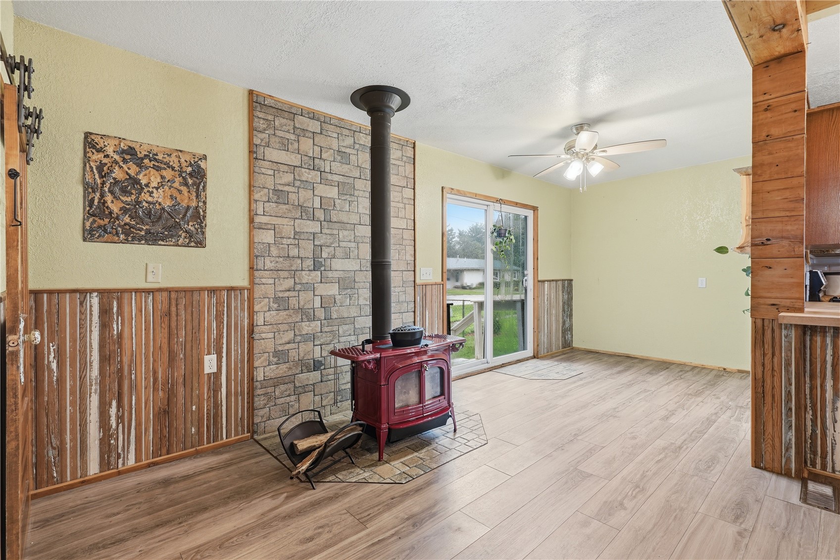 302 Park Avenue Rowley IA 52329