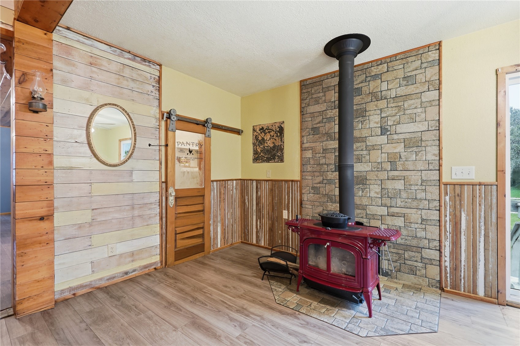 302 Park Avenue Rowley IA 52329
