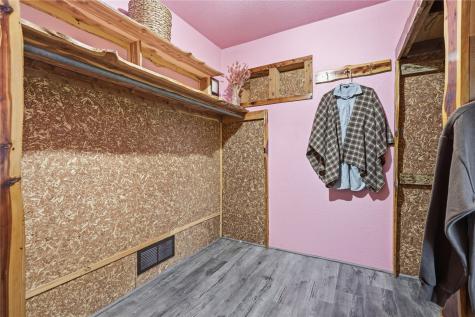 302 Park Avenue Rowley IA 52329