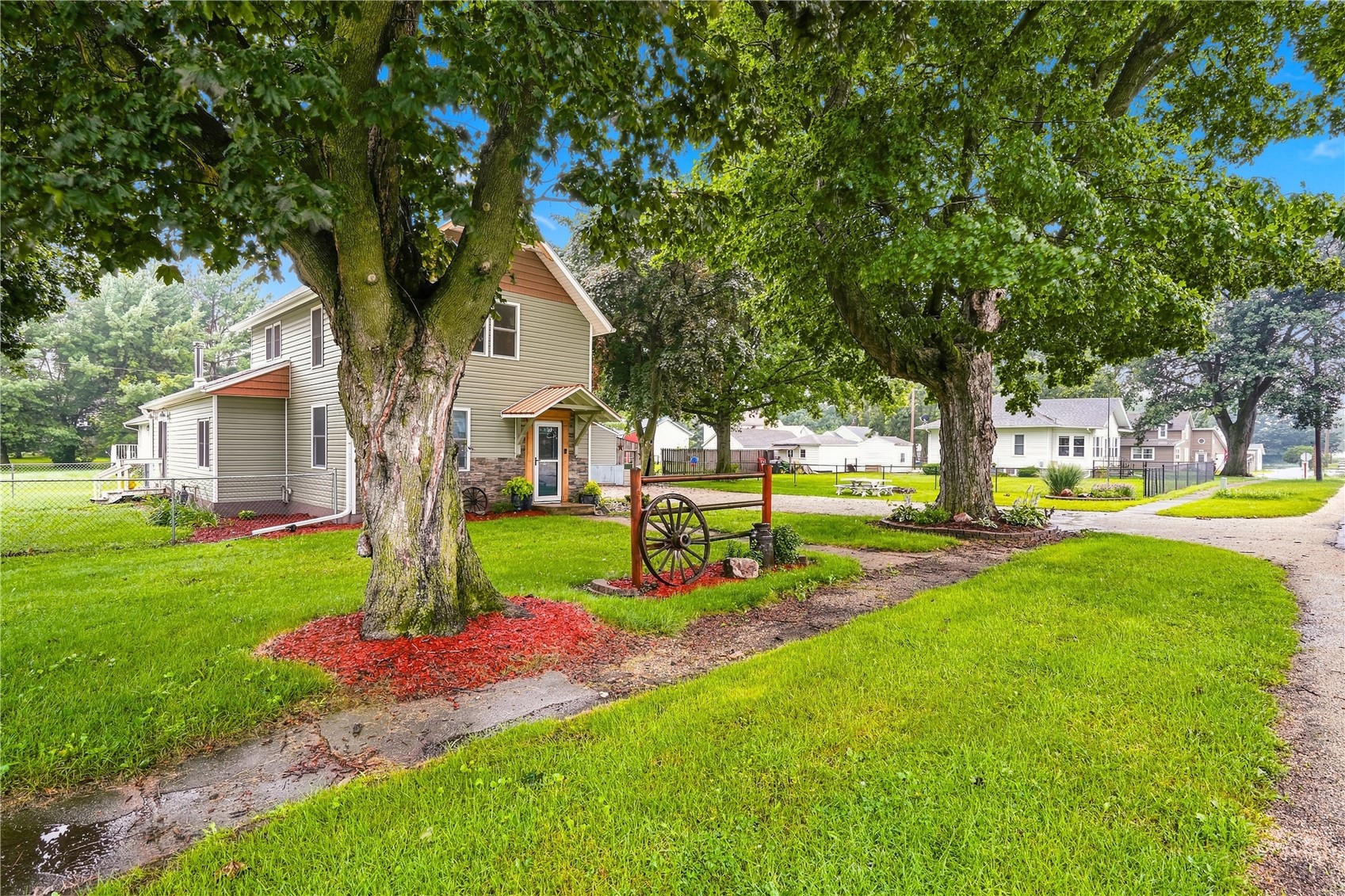 302 Park Avenue Rowley IA 52329