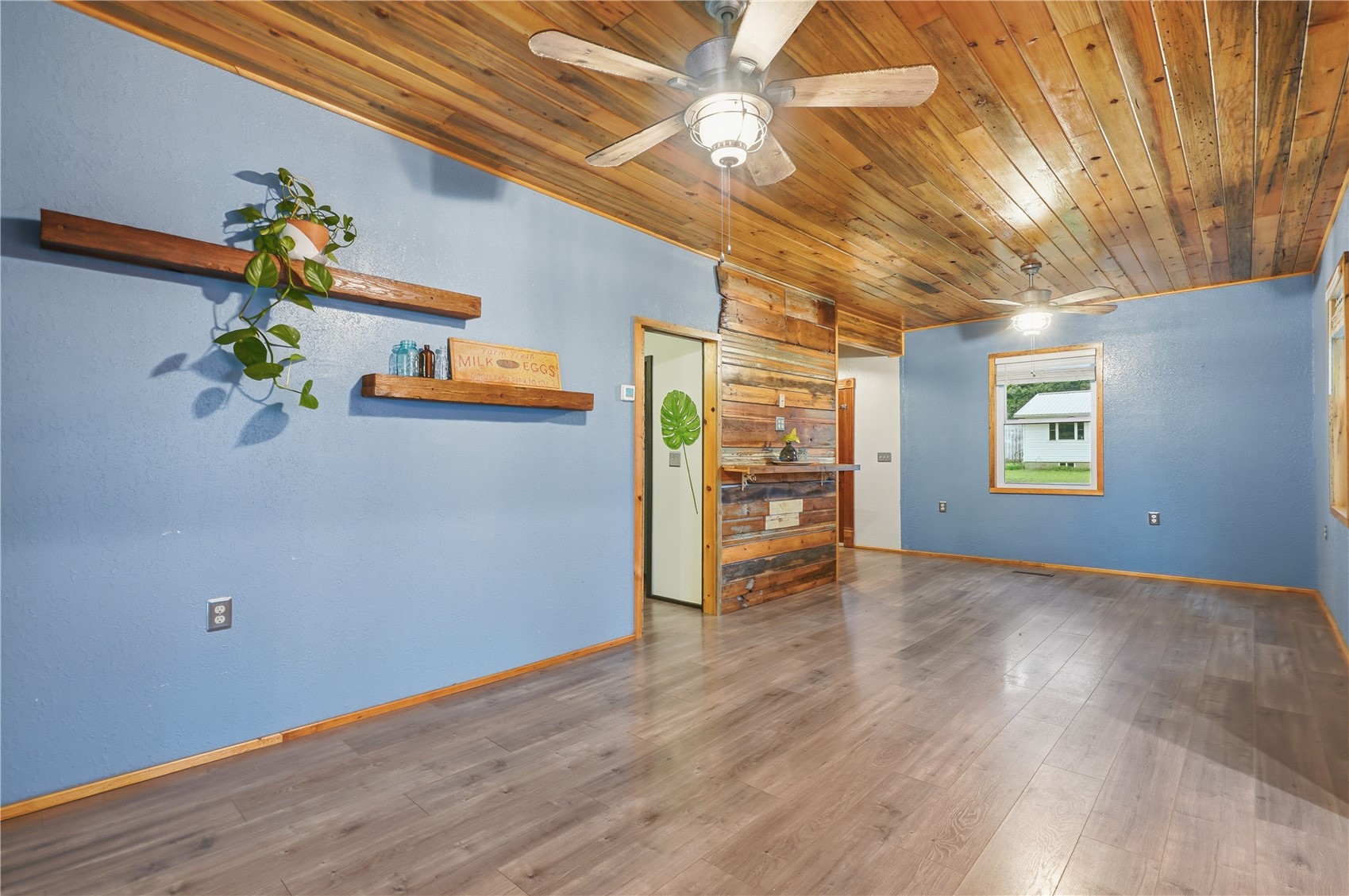 302 Park Avenue Rowley IA 52329