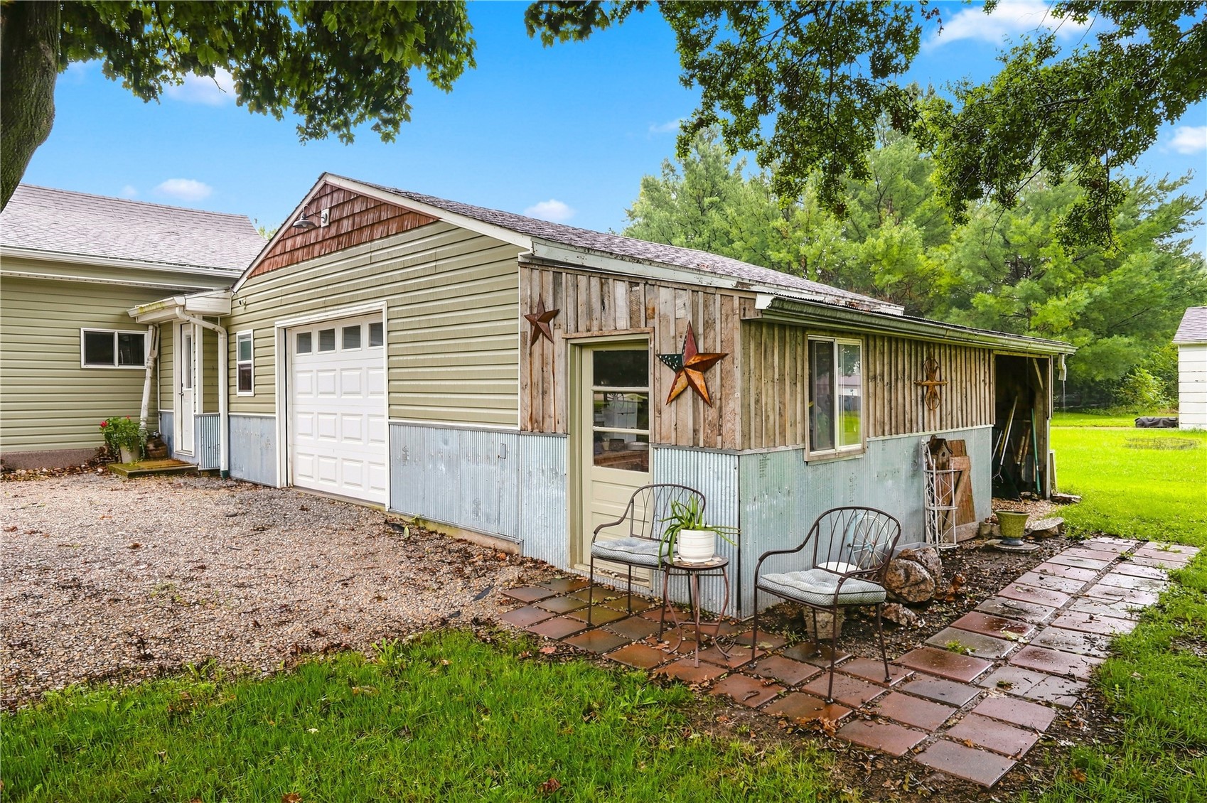 302 Park Avenue Rowley IA 52329