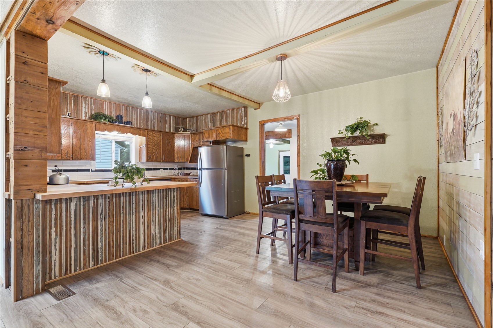 302 Park Avenue Rowley IA 52329