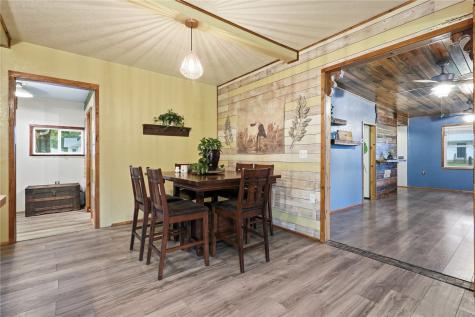 302 Park Avenue Rowley IA 52329