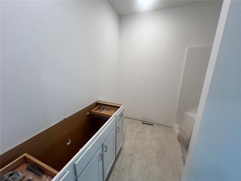 6818 Artesa Bell Drive Cedar Rapids IA 52404