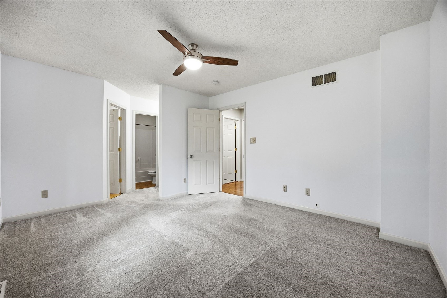 325 Hillview Drive Marion IA 52302
