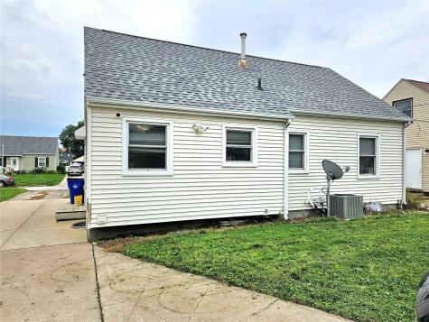 1416 9th Street NW Cedar Rapids IA 52405