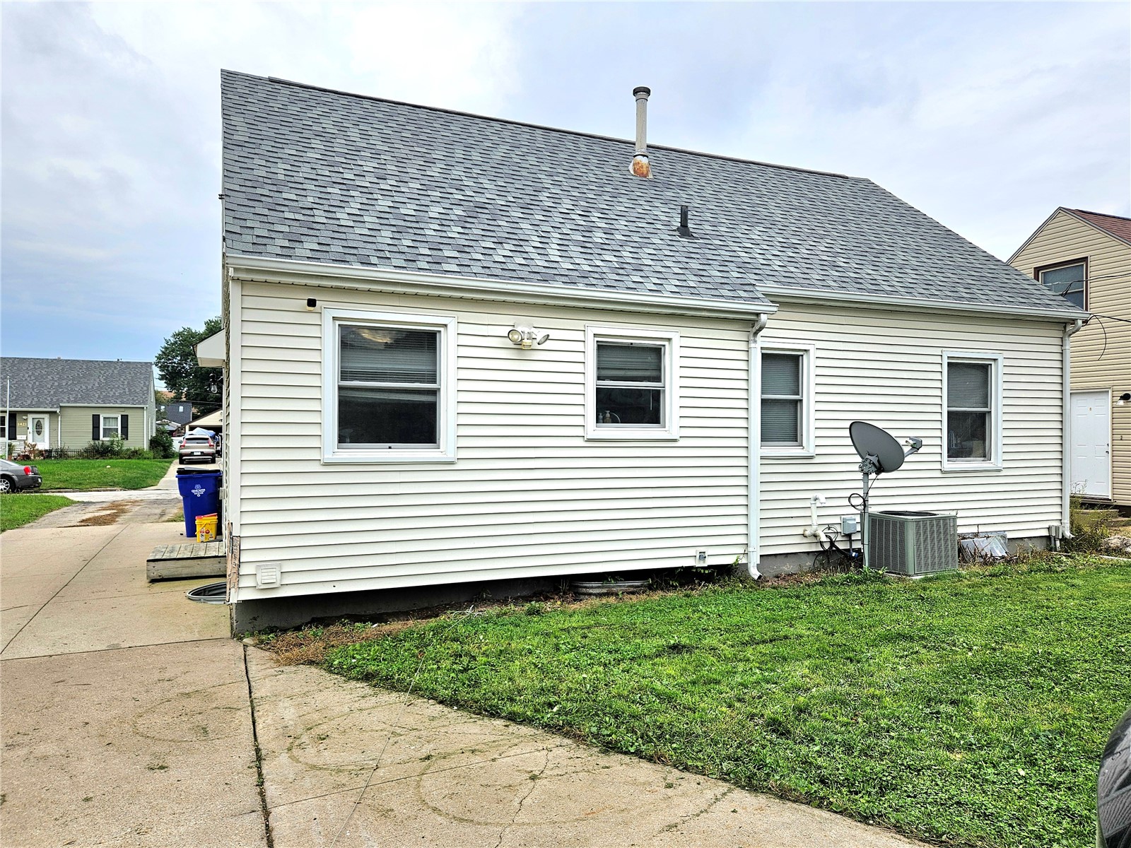 1416 9th Street NW Cedar Rapids IA 52405