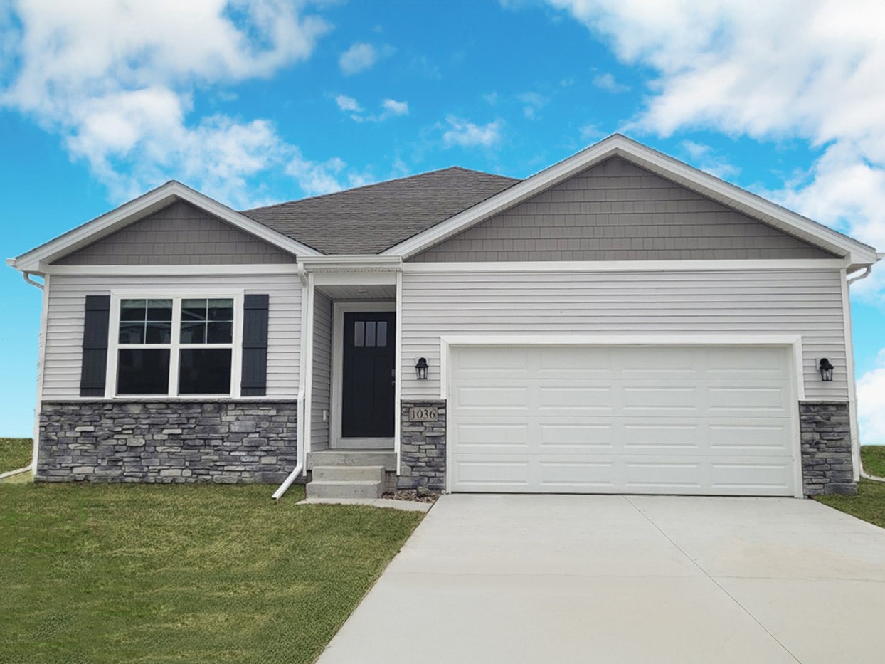 725 E Goldfinch Drive Tiffin IA 52340