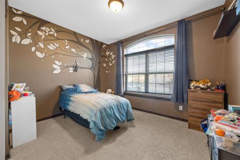 916 Blue Stone Street NW Cedar Rapids IA 52405