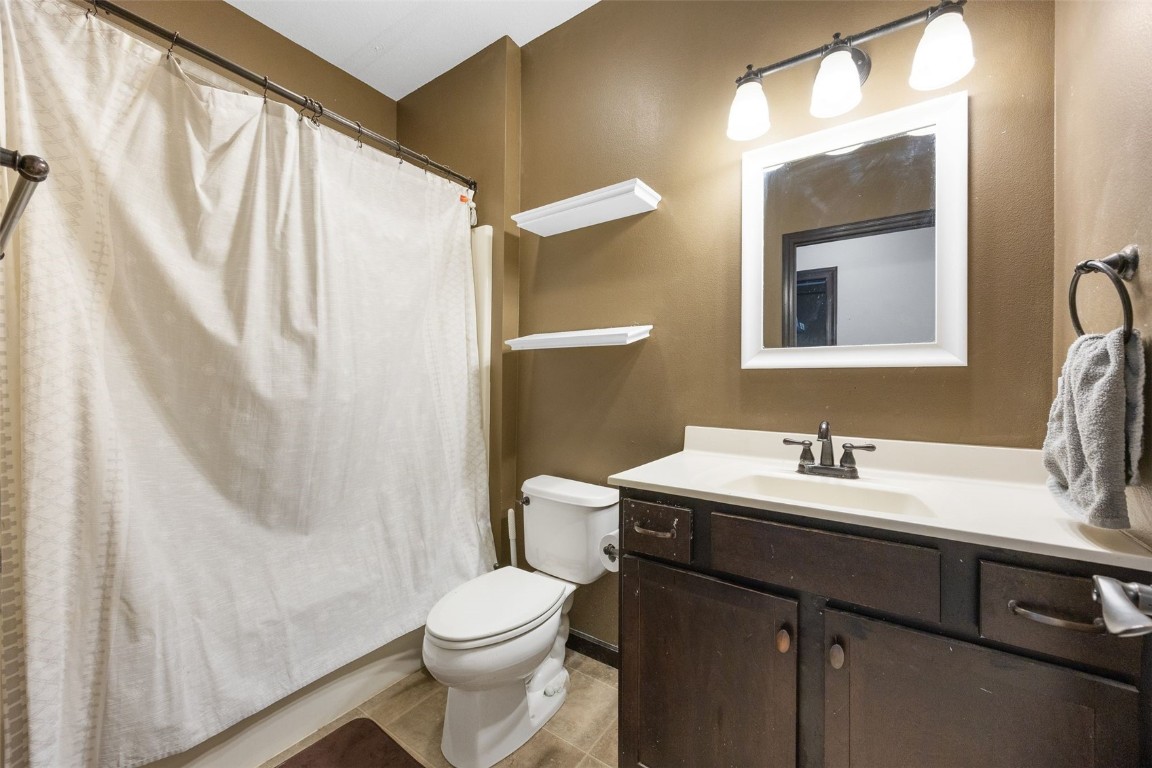 916 Blue Stone Street NW Cedar Rapids IA 52405