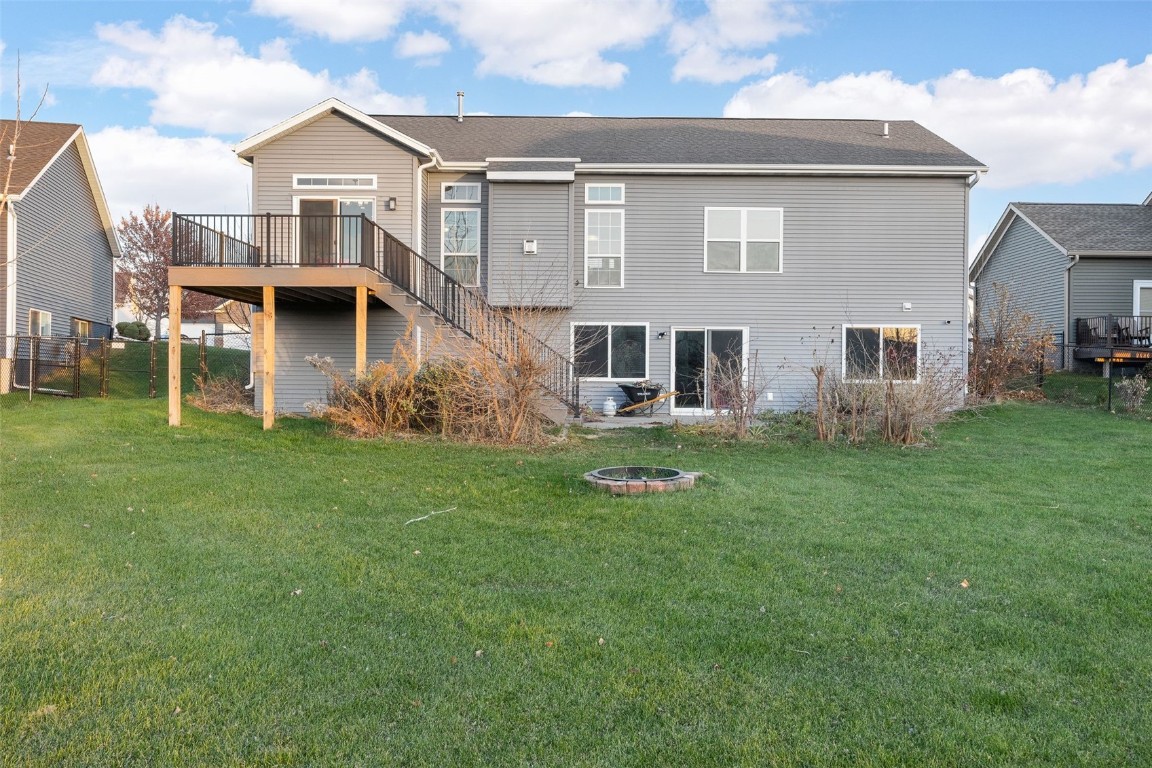 916 Blue Stone Street NW Cedar Rapids IA 52405