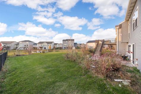 916 Blue Stone Street NW Cedar Rapids IA 52405