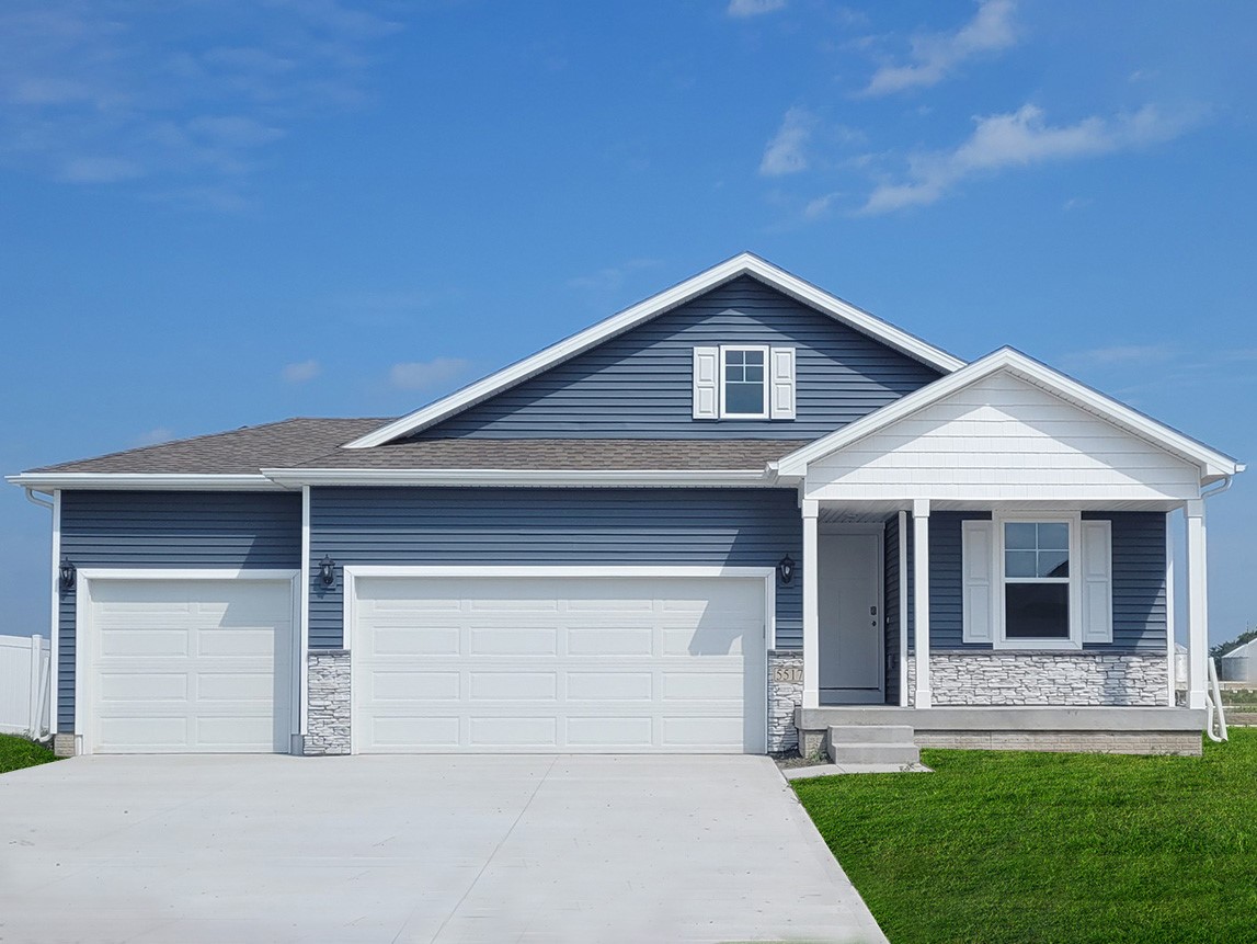 2821 Prairielight Drive Hiawatha IA 52233