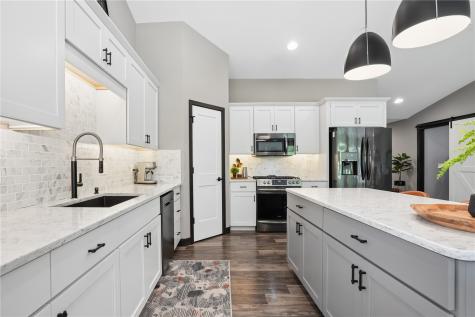 5697 Ridge Stone Lane Marion IA 52302