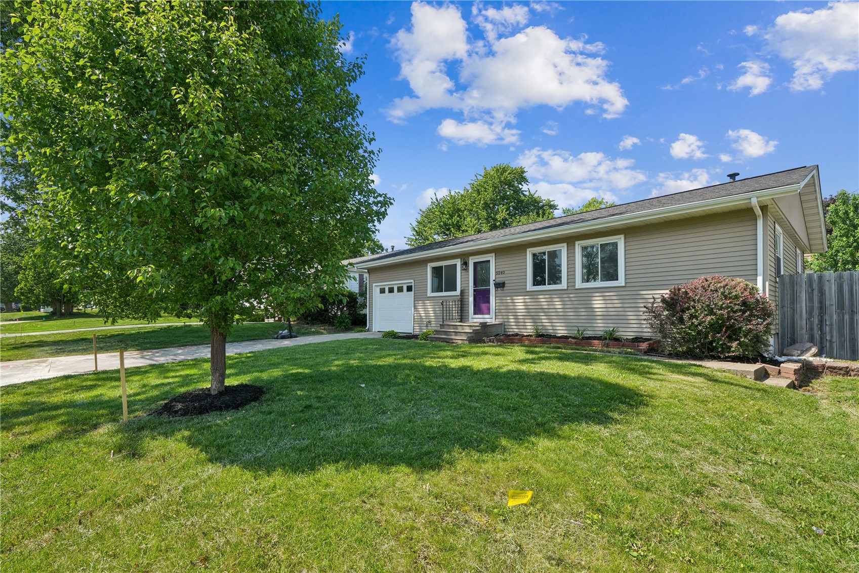 5240 Harbet Avenue NW Cedar Rapids IA 52405